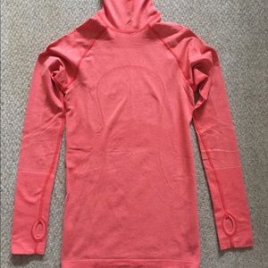 Lululemon- 2 pieces, size 4